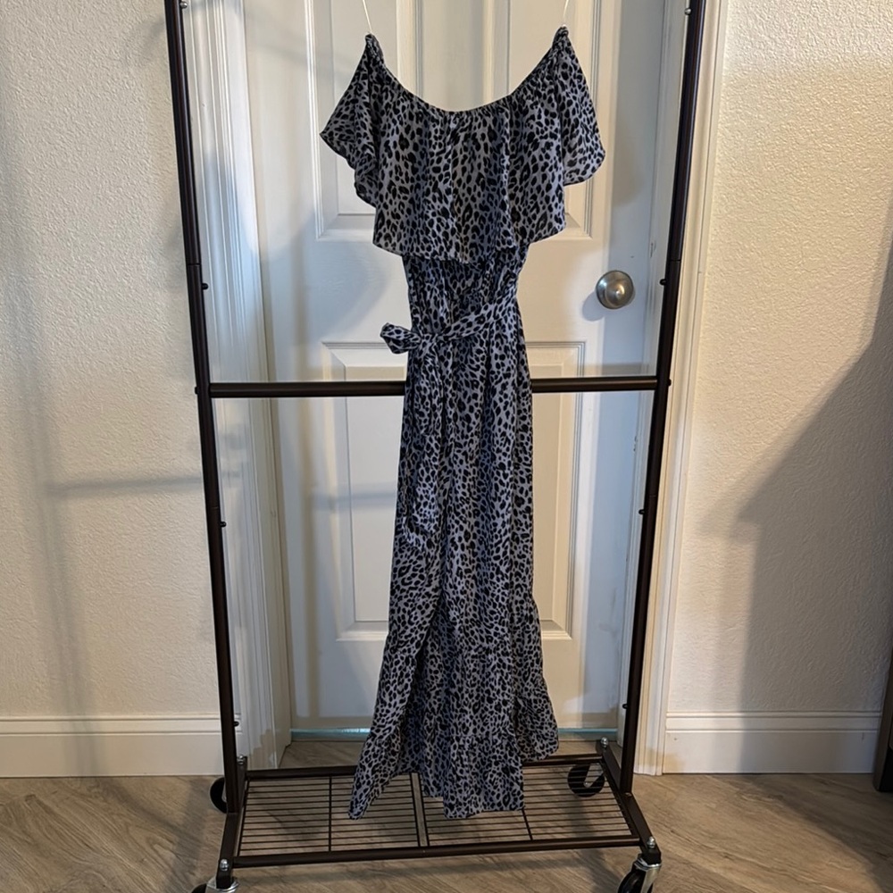 Umgee Black and White Ruffled Tie Front Maxi Dress